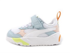 Puma dew/white/cucumber/pink sneakers Trinity